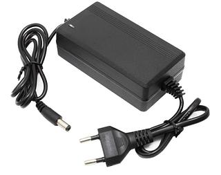 Fonte 12v 5a Bivolt- Preta 5 Amperes 60w- Plug P4