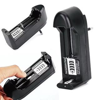 Carregador + 1 Bateria Li-ion 18650 4.2v Lanterna