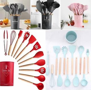 Kit 12 Utensílios De Cozinha Em Silicone E Cabo De Madeira