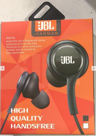 FONE JBL qualidade bom COM FIO S8