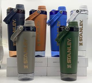 Criativo copo Shaker portátil de grande capacidade 304 aço inoxidável dupla camada copo térmico ao ar livre portátil Mou